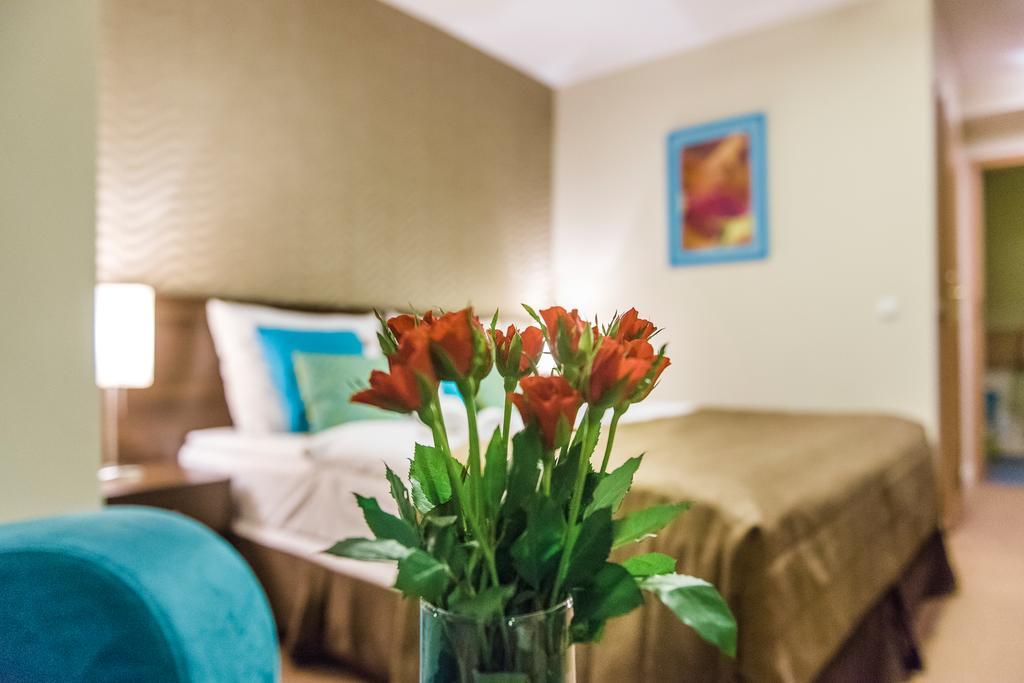 Hotel I Restauracja Zloty Las ภายนอก รูปภาพ