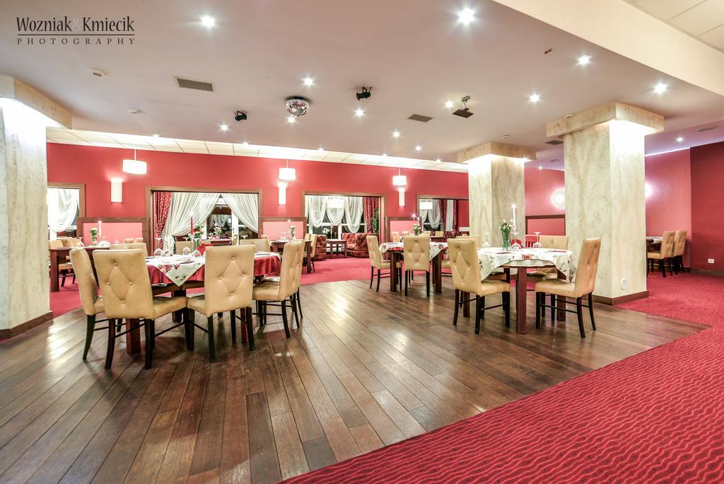 Hotel I Restauracja Zloty Las ภายนอก รูปภาพ