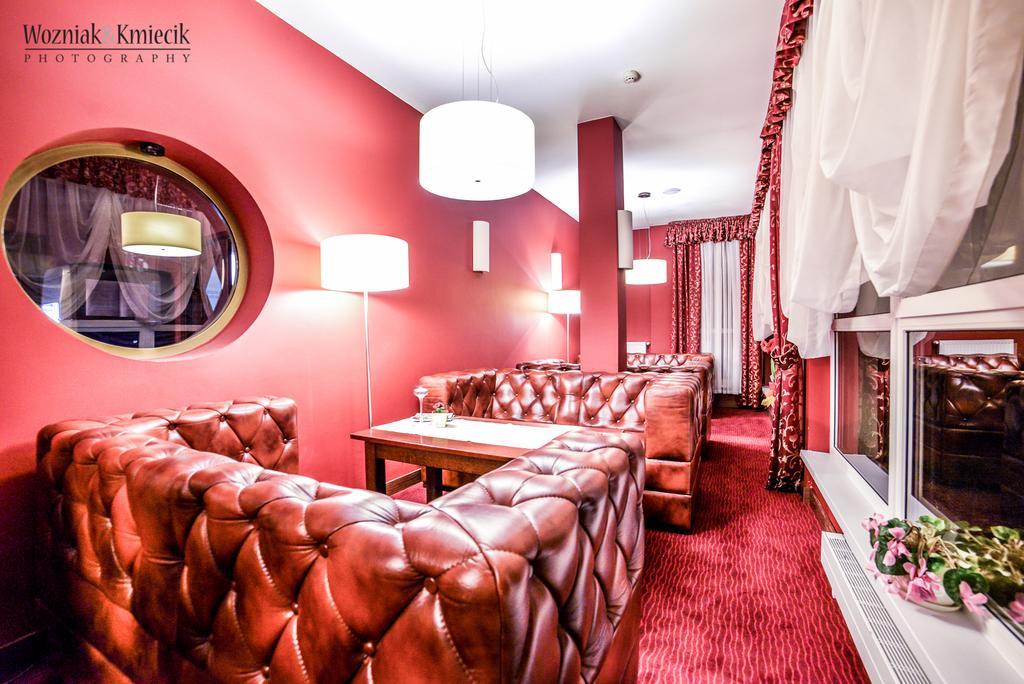 Hotel I Restauracja Zloty Las ภายนอก รูปภาพ